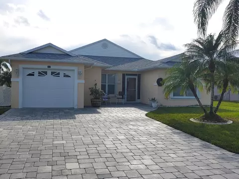 367 European Ln, Fort Pierce, FL 34982