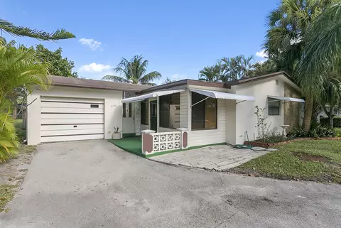 2518 SW Natura Blvd, Deerfield Beach, FL 33441