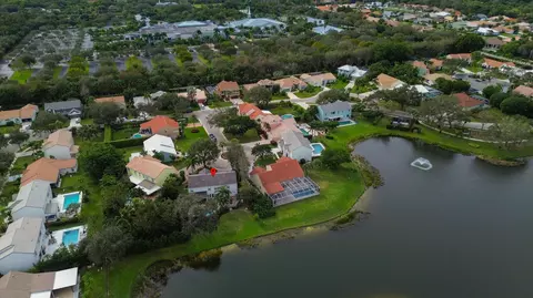 1005 Pine Lake Cir, Palm Beach Gardens, FL 33418