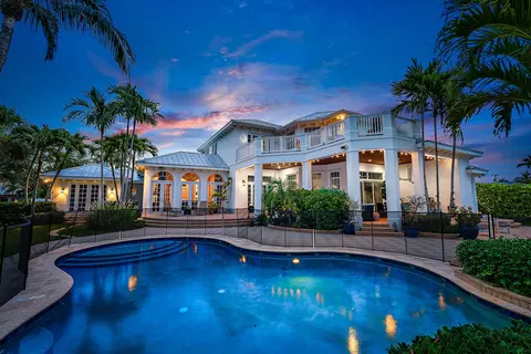 831 Country Club Dr, North Palm Beach, FL 33408