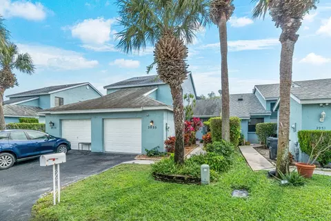 3955 Island Club Cir W, Lake Worth, FL 33462