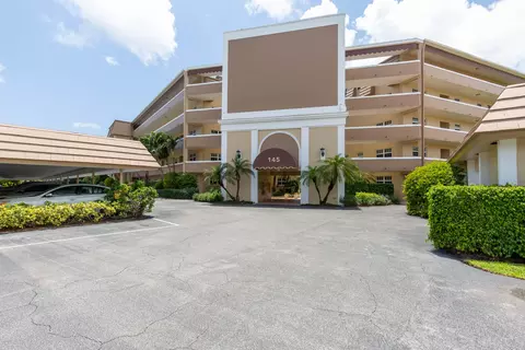 145 Atlantis Blvd #107, Atlantis, FL 33462