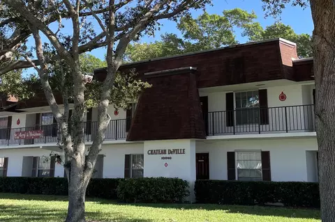 10040 Meridian Way N #205, Palm Beach Gardens, FL 33410