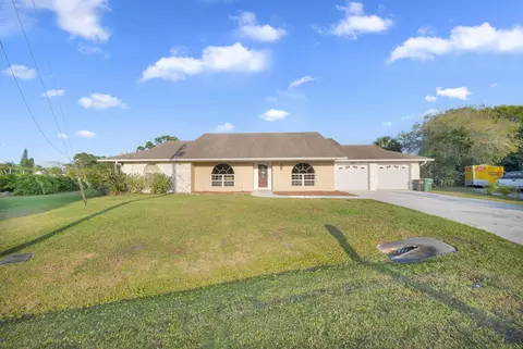 5100 Indian Bend Ln, Fort Pierce, FL 34951