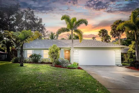 543 23rd St SE, Vero Beach, FL 32962