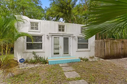 109 NE 13th St, Delray Beach, FL 33444