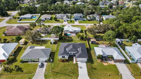 6456 NW Fontana St, Port Saint Lucie, FL 34986