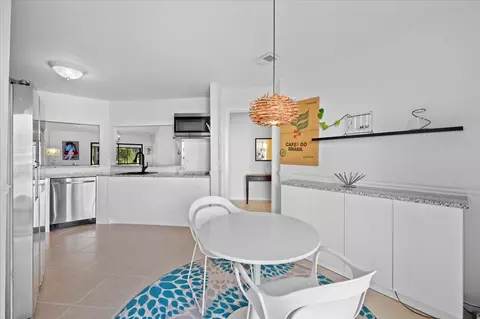 210 Par Dr, Royal Palm Beach, FL 33411