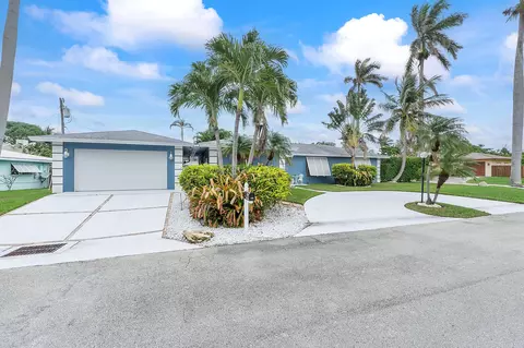 3101 W Pierson Dr, Delray Beach, FL 33483
