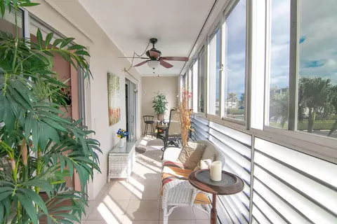 2724 S Garden Dr #204, Lake Worth, FL 33461