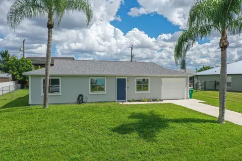 733 SW Babbit Dr, Port Saint Lucie, FL 34953