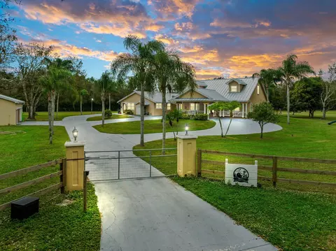5256 SW Savage St, Palm City, FL 34990