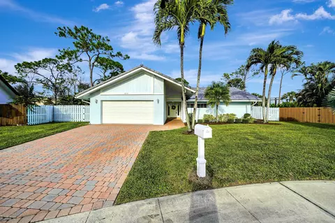 2475 NW 25th St, Boca Raton, FL 33431