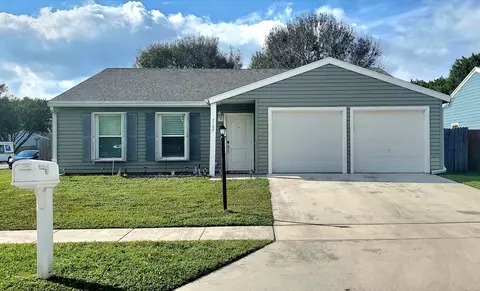 5107 Dalewood Ln, Lake Worth, FL 33467