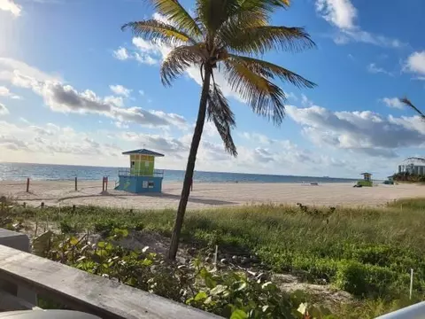 3220 NE 10th St #10, Pompano Beach, FL 33062