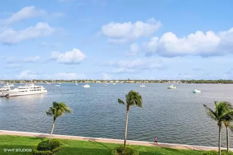 132 Lakeshore Dr #520, North Palm Beach, FL 33408