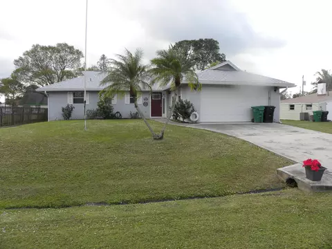 538 SE Maple Ter, Port Saint Lucie, FL 34983