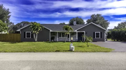 1332 N Oak Ridge Dr, Lorida, FL 33857