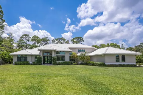 14821 Paddock Dr, Wellington, FL 33414