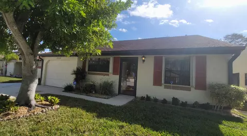 2320 SE Breckenridge Cir, Port Saint Lucie, FL 34952