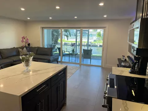 117 Lehane Ter #105, North Palm Beach, FL 33408