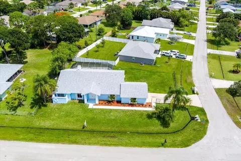 2431 SE Sapelo Ave, Port Saint Lucie, FL 34952