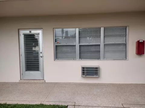 10 Waltham #A, West Palm Beach, FL 33417