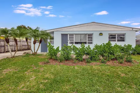 4339 Winchester Ln, West Palm Beach, FL 33406