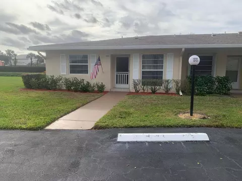 8708 Belle Aire Dr #201, Boca Raton, FL 33433