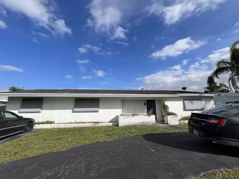 1220 Stoneway Ln, West Palm Beach, FL 33417