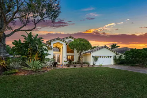 10445 NW 50th Pl, Coral Springs, FL 33076