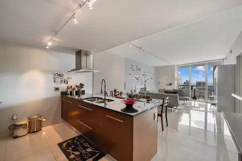 495 Brickell Ave #4807, Miami, FL 33131