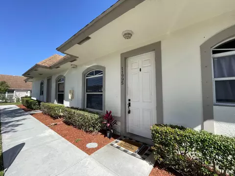 11995 Sturbridge Ln, Wellington, FL 33414