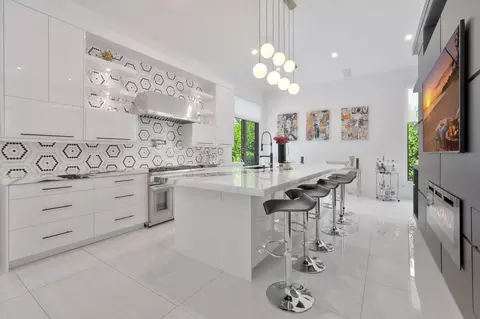 4305 NW 63rd Pl, Boca Raton, FL 33496