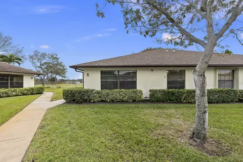 1617 Laurel Leaf Ln #A, Fort Pierce, FL 34950
