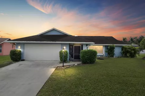230 SW Inwood Ave, Port Saint Lucie, FL 34984