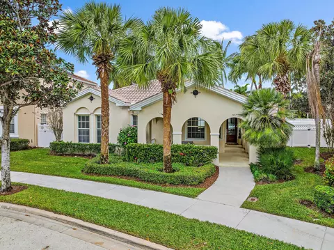107 San Remo Dr, Jupiter, FL 33458