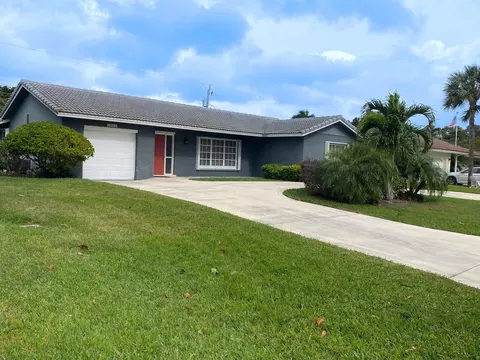 1939 Sharon St, Boca Raton, FL 33486
