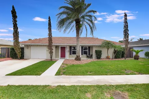 1100 SW 12th Ter, Boca Raton, FL 33486