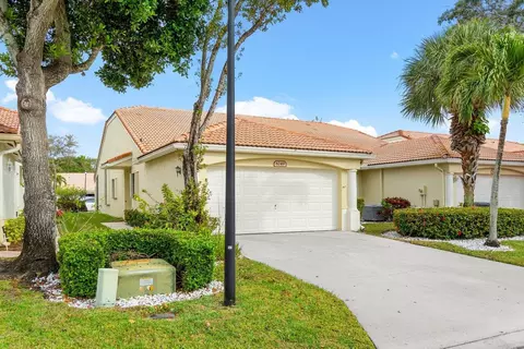 6249 Canal Shore Way, Delray Beach, FL 33484