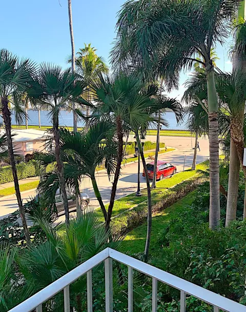 917 N Flagler Dr #307, West Palm Beach, FL 33401