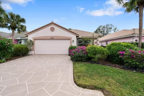 2807 Waters Edge Cir, Greenacres, FL 33413