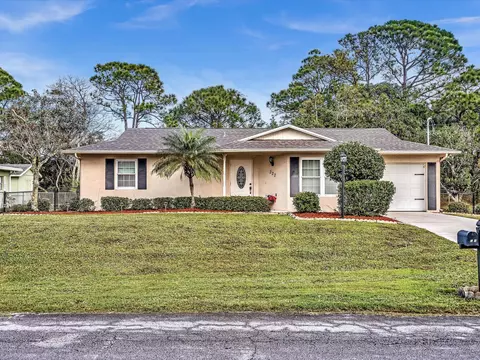 227 SE Grove Ave, Port Saint Lucie, FL 34983