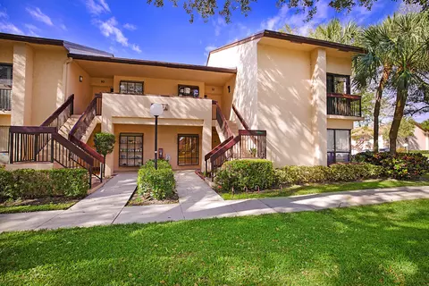 2307 SW 15th St #11, Deerfield Beach, FL 33442