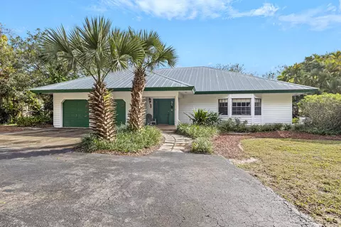 700 E Rambling Dr, Wellington, FL 33414