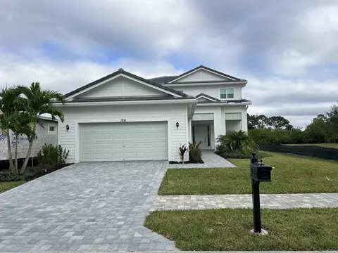 186 SE Calmo Cir, Port Saint Lucie, FL 34984