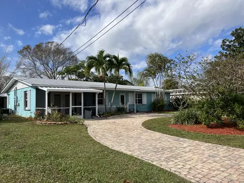 1618 NE Sottong Ave, Jensen Beach, FL 34957