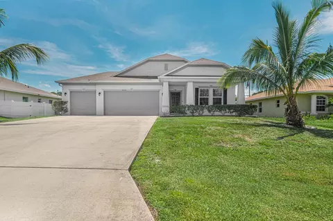 2930 SW Fluvia St, Port Saint Lucie, FL 34953