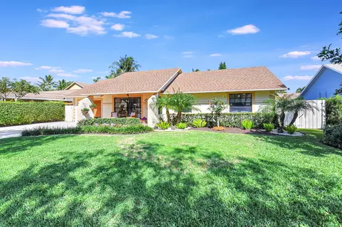 1317 Hummingbird Dr, Delray Beach, FL 33444
