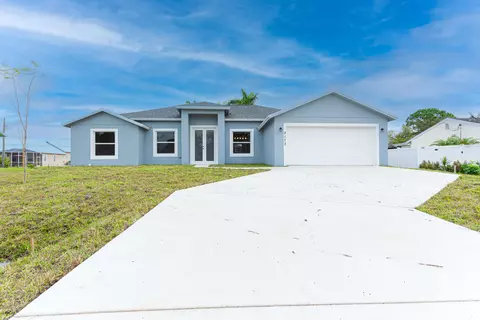 2173 SW Trenton Ln, Port Saint Lucie, FL 34984